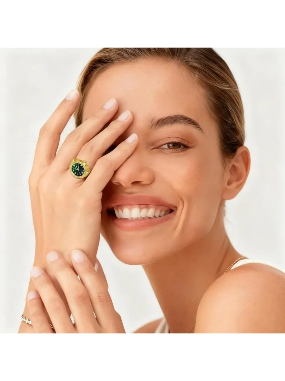 Womens Green And Gold Quartz Stretchy Band Elastic Simple Dial Finger Ring Watch